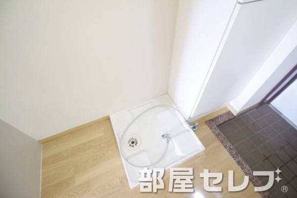 室内洗濯置場。