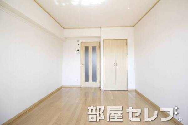 違う角度から寝室。