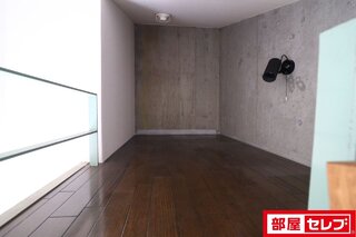 寝室にも物置にも