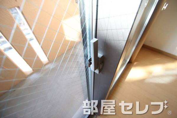 網ガラス。イメージ写真