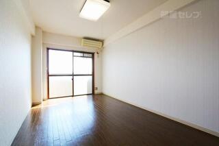 明るいお部屋です。
