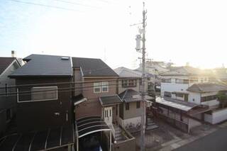 閑静な住宅街からの眺めです。
