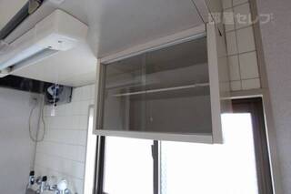 キッチンの上部にも収納があります　※5Eのお部屋です