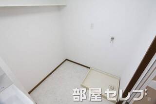 室内洗濯機置き場。