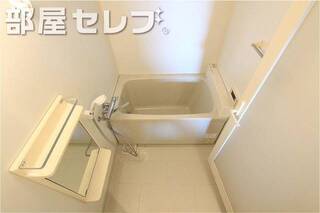 バスルームでごゆっくり。