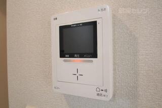 テレビモニターフォンで来客時も安心です。