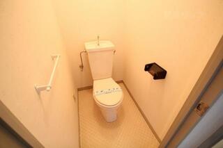 清潔感のあるトイレです。