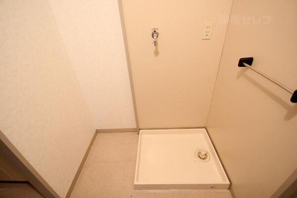 室内洗濯機置場です