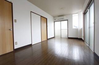 ※202号室内装写真参照