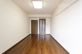 広々としたお部屋です。