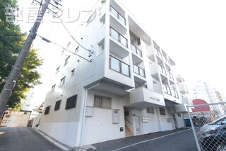 古さを感じさせないおしゃれな外観です。