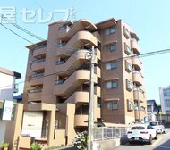 ファミール一社