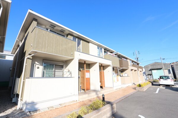 外観　南向きで日当たり良好