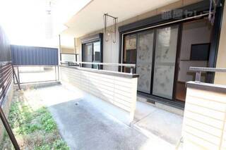 セキュリティー面も安心な専用庭