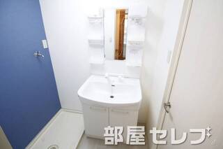 洗髪洗面化粧台。