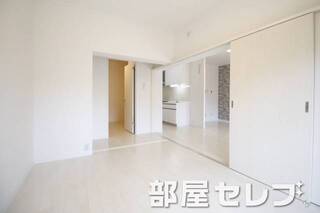違う角度からの居室。