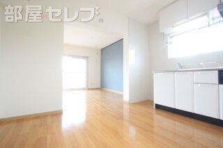 綺麗なフローリングのリビング