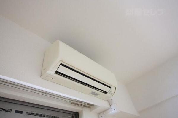 エアコン一台あります。