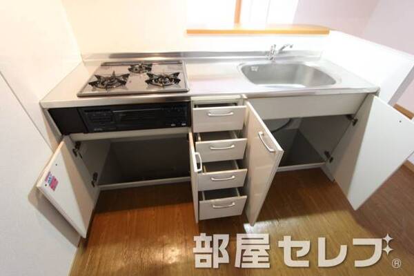 キッチン収納バッチリ。