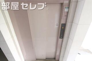 エレベーター。