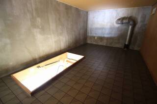 屋根裏のロフトは収納力バッチリ。