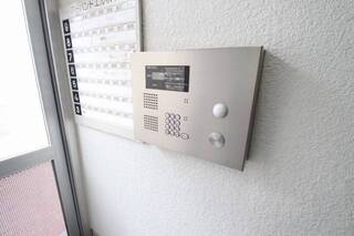 オートロック付きで安心のマンション。