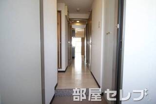 玄関口。