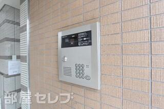 オートロックです。