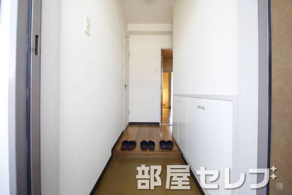 玄関口。