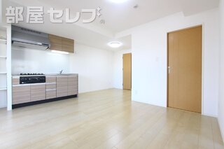 とっても広いリビングですよ。