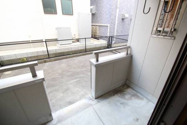 専用庭付きベランダです