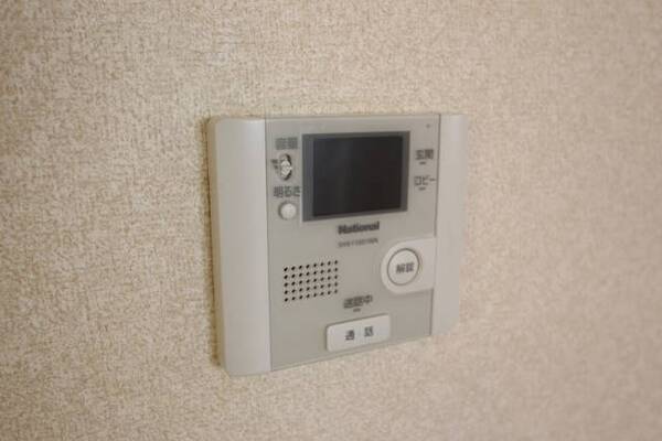 テレビモニター付きインターホンです