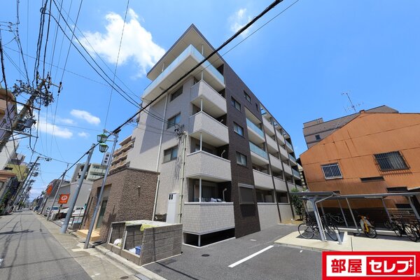 外観でさえもお洒落です。