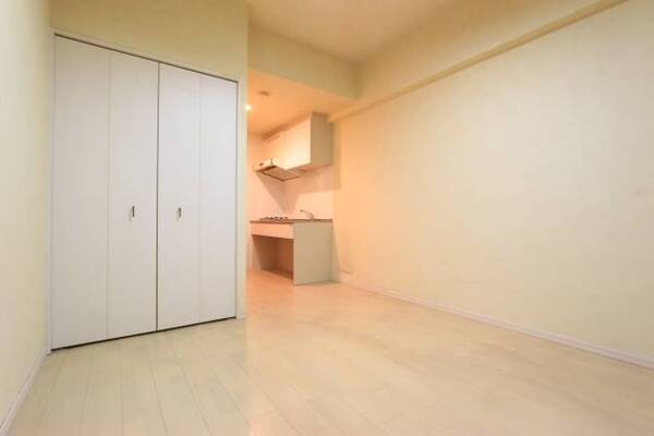 ワンルームタイプのおしゃれな部屋です