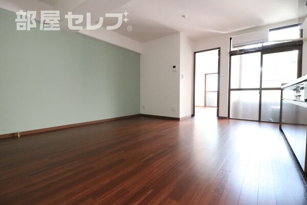 602号室の写真を参照