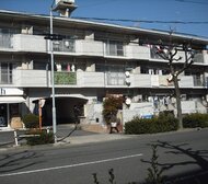 サンハイツ二城