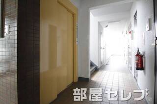 エレベーター。