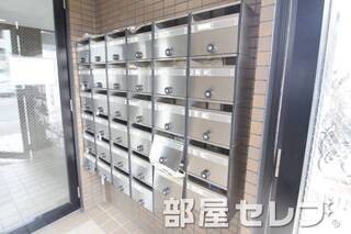 ダイヤル式ポスト。
