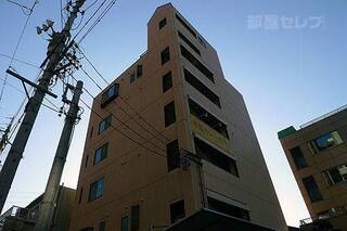周辺施設も嬉しいファミリー物件です