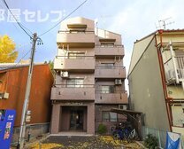 プチファミーユ