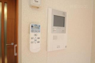 テレビモニターフォンで来客時も安心です。（イメージ）