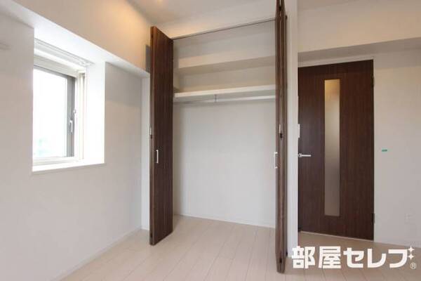 ※707号室内装写真（反転タイプあり）