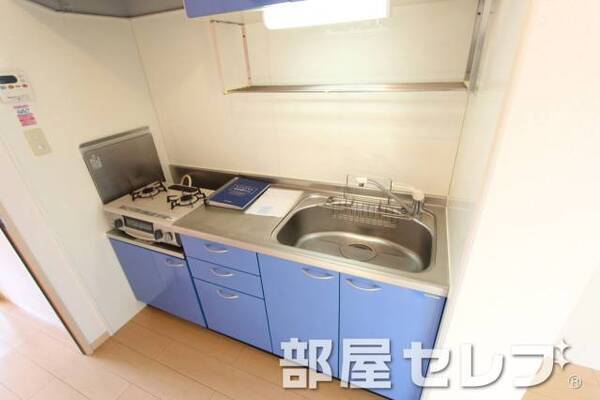 2口コンロがあって、料理しやすいですね。