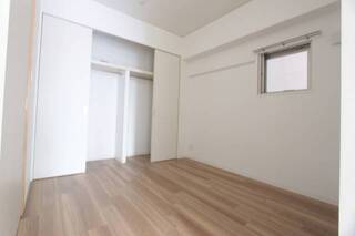 仕切りを開ければ開放感があります