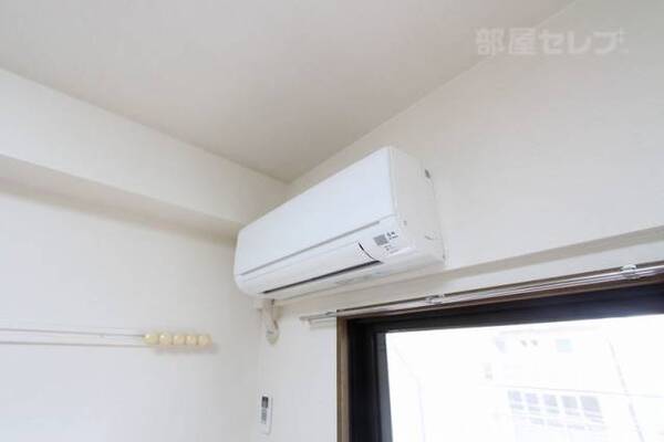 ※303号室内装写真参照