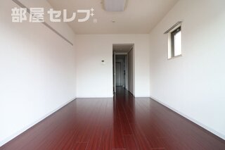 角部屋の写真を参照