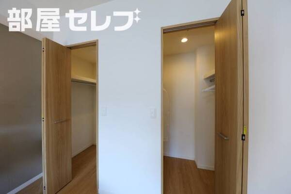※モデルルーム（階数によって色合いの相違があります。）