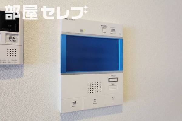 ※モデルルーム（階数によって色合いの相違があります。）