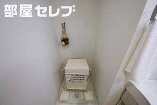 ※モデルルーム（階数によって色合いの相違があります。）
