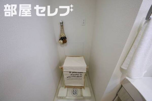 ※モデルルーム（階数によって色合いの相違があります。）